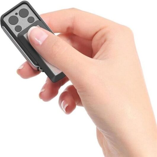 1 four-button remote control, 433.92 MHz frequency, rolling code for gate and garage door motors