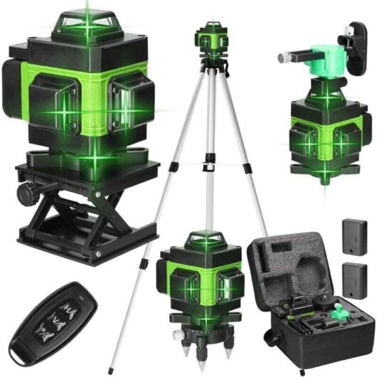 [NEVER USED] 4D Laser Level with 16 Lines, Self-Leveling - 532nm Green Laser - 25m Range - IP54 Waterproof - 2 x 2400mAh Batteries - Remote Control